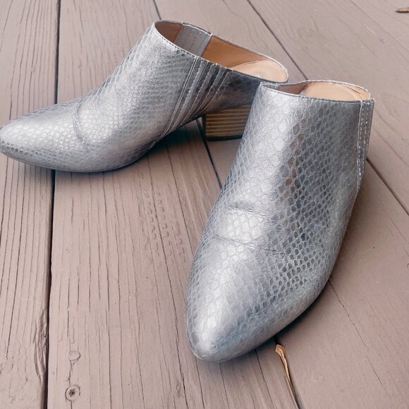 BCBG Silver Snakeskin Slides - Picture 1 of 4